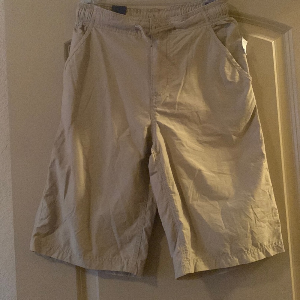 Khaki Gap Shorts